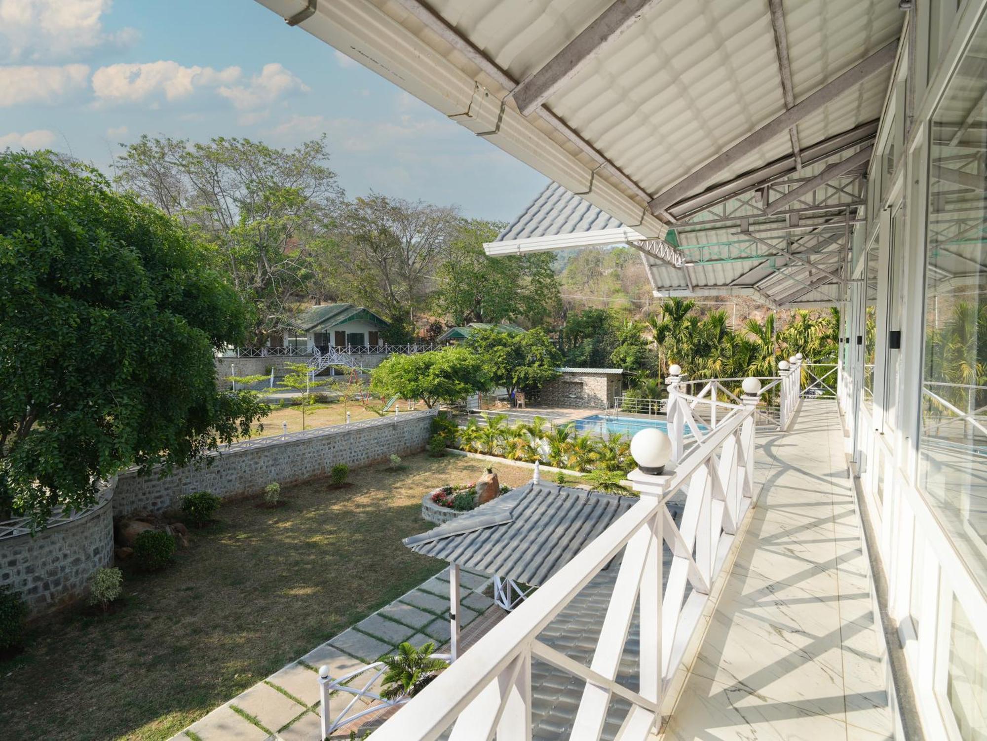 Hotel Mgm Whispering Wind'S Yelagiri Exterior foto